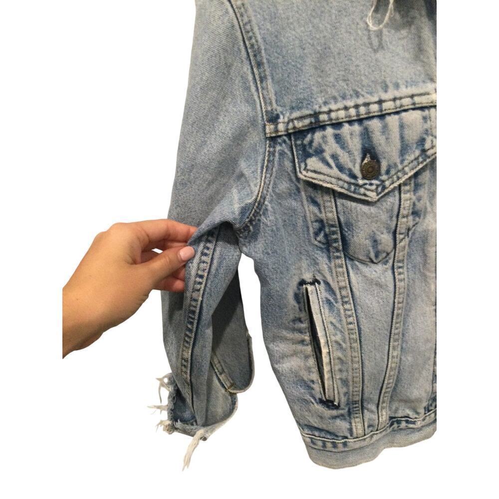 Vtg Levi’s trucker jean jacket men M thrashed USA gorpcore emo punk Western rock - Picture 16 of 16